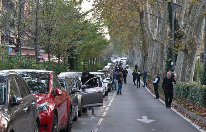 DIREKT. Demonstration der VTC-Fahrer in Toulouse: Am Flughafen Blagnac läuft die Schneckenaktion