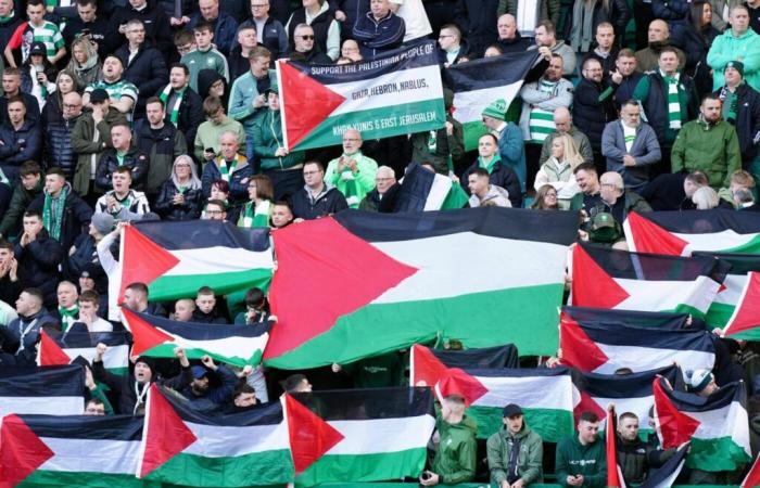 Pro-palästinensische Aktivisten demonstrieren in den Räumlichkeiten des FFF – Völkerbund – J5 – Frankreich-Israel