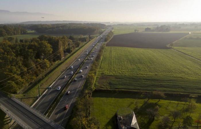 In der Schweiz werden Autobahnen eher zur Freizeit als zur Arbeit genutzt