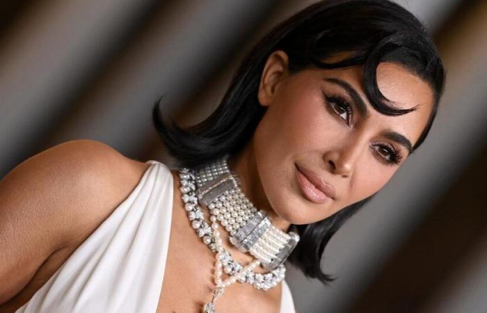 Kim Kardashian, ihr schwindelerregender Ausschnitt und Lady Dianas unglaubliche Halskette sorgen in Los Angeles für Aufsehen