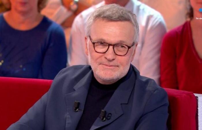 „Es gibt nur eine Person, die mich zum Weinen bringen kann, das ist sie“: Bewegt würdigt Laurent Ruquier Marie Laforêt in „Vivement Dimanche“ auf France 3