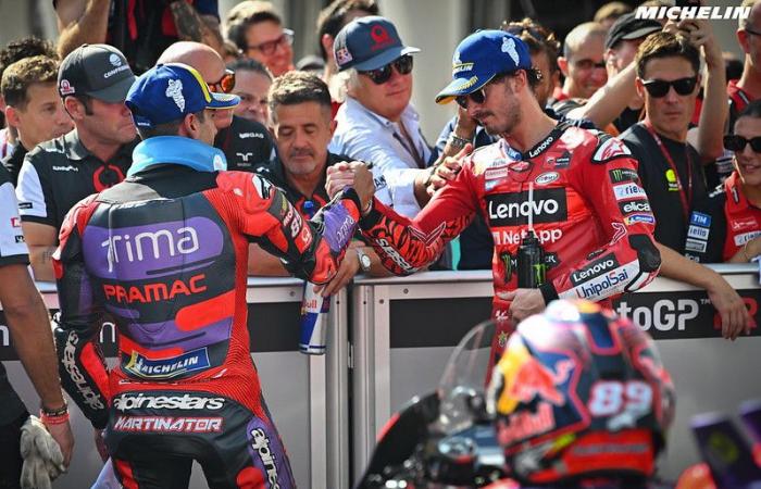 MotoGP Malaysia J3, Nachbesprechung Francesco Bagnaia (Ducati/1): „Ich bin ein gesunder Kerl, ein echter Sportler, also mag ich so etwas nicht“ usw. (Gesamtheit)