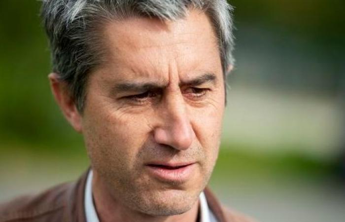 François Ruffin ist seit seinem Bruch mit LFI diskret und möchte mit der Veröffentlichung seines Films „Au travail!“ wieder ins Spiel einsteigen.