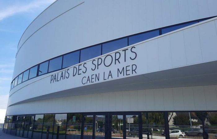 Vor dem Spiel gegen Israel entdeckt die französische Basketball-Frauenmannschaft das Palais des Sports in Caen