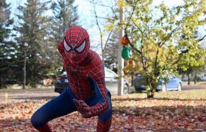 Die Magie von Spider-Man: Spider-Man verbreitet Glück in Saguenay