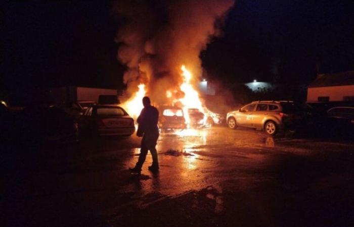 Brandstiftung in einer Autowerkstatt in Val-d’Oise: Zwei Verdächtige festgenommen