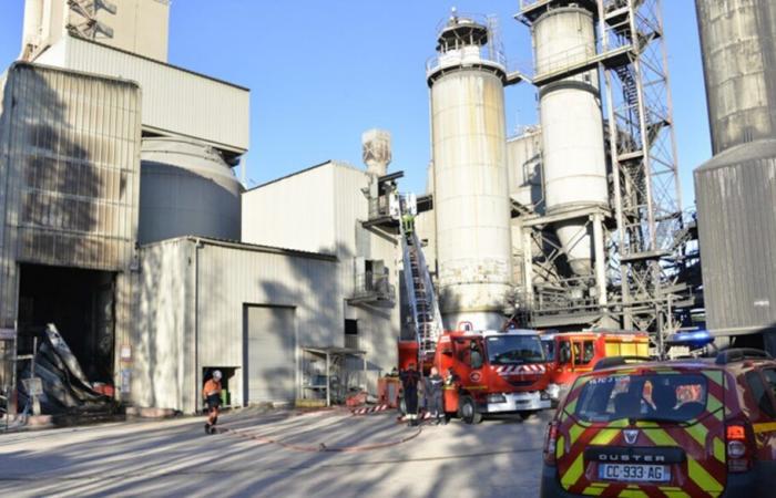 Gard. In einem Silo am Calcia-Standort in Beaucaire kommt es zu einem heftigen Brand