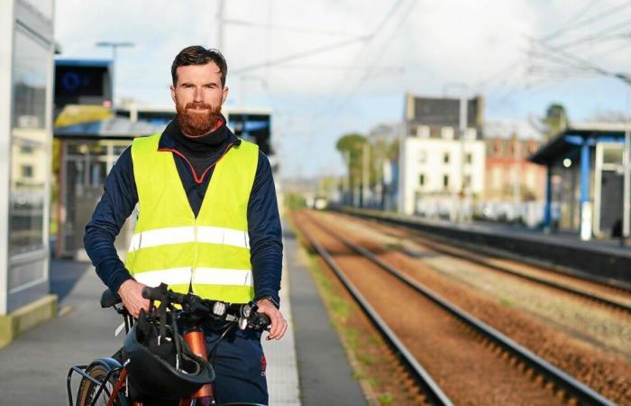 Im TER zwischen Landerneau und Brest nimmt der Vélotaf seinen Platz ein