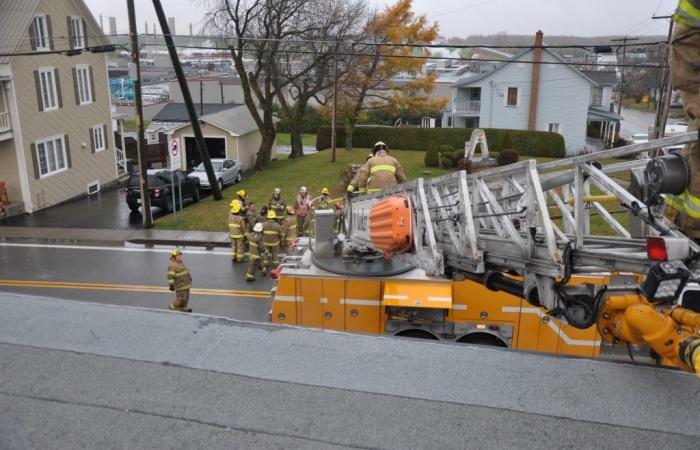 Brand im Lebensmittelgeschäft in Saint-Alexandre