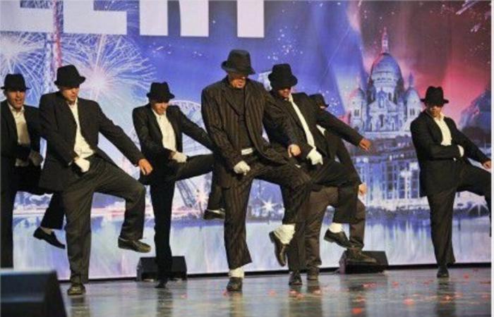 2009 stand er im Finale von France Has Incredible Talent und ahmte Michael Jackson nach