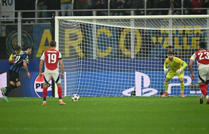 Nach Notfall auf Tribüne: Bayern zittert sich zum Sieg – Champions League