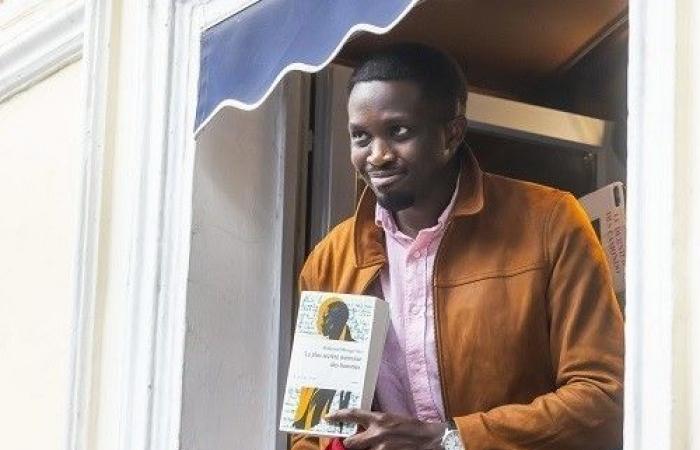 „Die geheimste Erinnerung der Menschen“ von Mohammed Mbouga Sarr: einfach erstaunlich