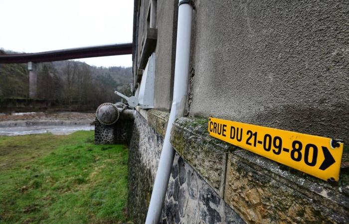 Nach den verheerenden Überschwemmungen in der Haute-Loire gibt es Überschwemmungsmarkierungen zum Erinnern und Vorbeugen