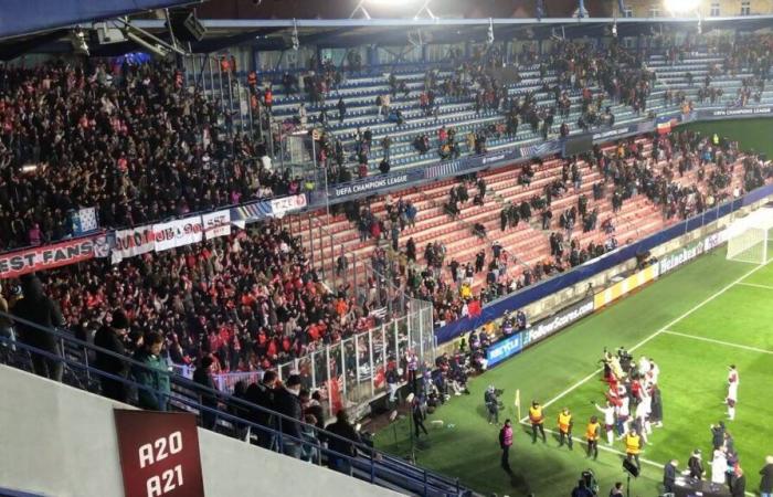 VIDEO. Die großartige Gemeinschaft zwischen den Spielern des Stade Brestois und den Fans in Prag