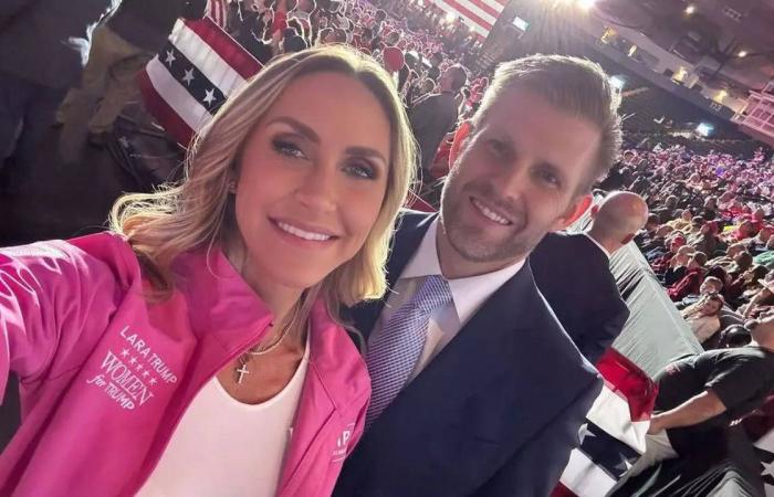 Lara Trump: Wer ist die hinreißende „Frau in Schwarz“ auf der Bühne mit Donald Trump?