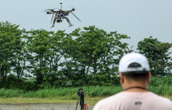 Taiwanesische Studenten entwerfen Drohnen für potenzielle Angriffe