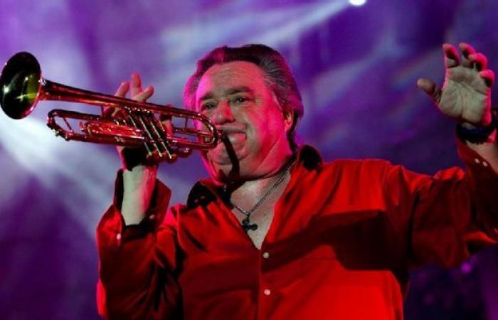 Jean-Claude Borelly und seine goldene Trompete im Konzert