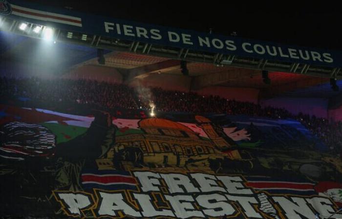 Kontroverse im Parc des Princes: Ein „Freies Palästina“-Banner wird vor Frankreich und Israel entfaltet