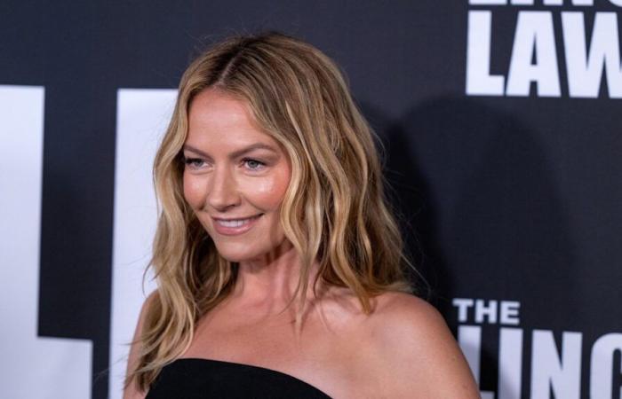 Die prominente Cousine von Becki Newton vom Lincoln Lawyer – ihre berühmte Familie wurde enthüllt