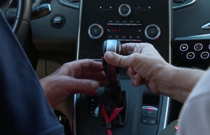 VIDEO – „Es tut gut, wieder auf Touren zu kommen“: Mit 91 Jahren testet Claude seine fahrerischen Fähigkeiten am Steuer eines Autos