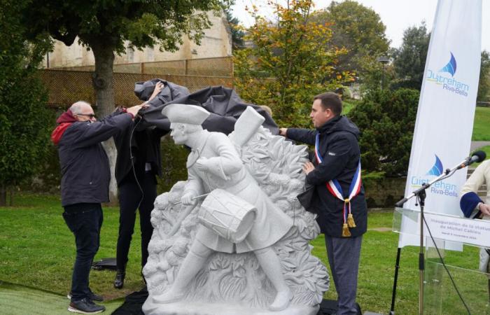 In Ouistreham endlich eine Statue für den legendären Helden Michel Cabieu