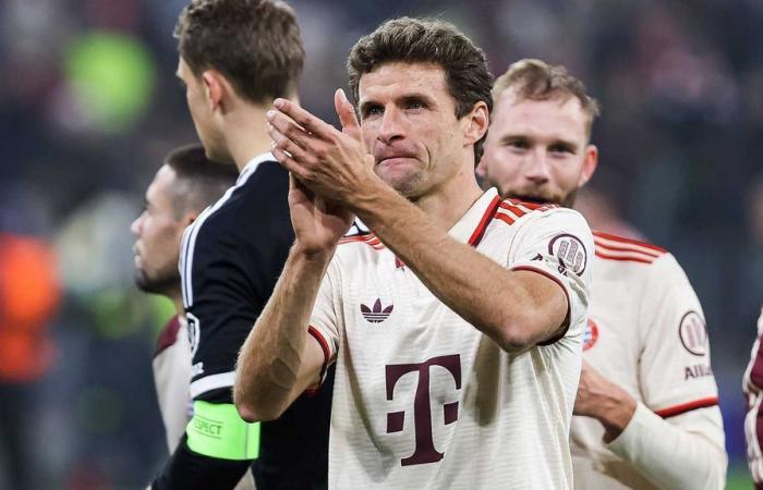 FC Bayern München:Thomas Müller adelt Bayern-Fans nach Notarzt-Einsatz