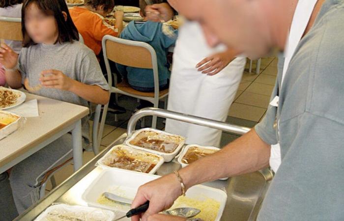 Eine Mutter einer Studentin legt Berufung ein und fordert das Rathaus von Tassin auf, Ersatzmenüs in den Mensen anzubieten