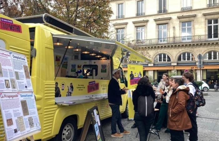 Ein Anti-Fake-News-Truck tourt durch die Île-de-France, um junge Menschen zu sensibilisieren