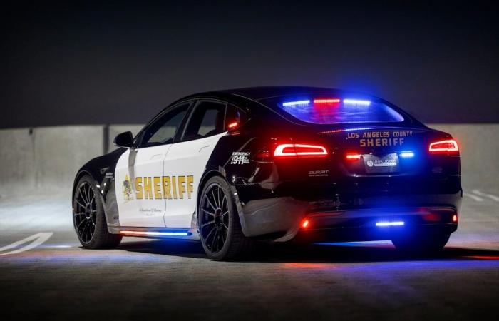 Die neue Waffe des Sheriffs von Los Angeles erreicht 320 km/h!