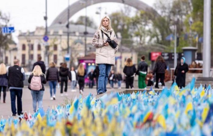 Hommage in Kiew an zwei Soldaten, die sich verliebten und gemeinsam an der Front starben