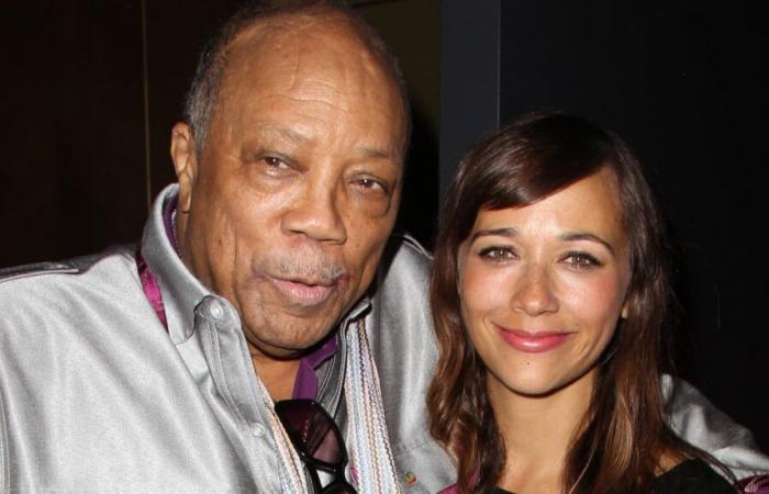 „Deine Liebe lebt für immer“: Rashida Jones würdigt ihren verstorbenen Vater Quincy Jones in einer rührenden Botschaft