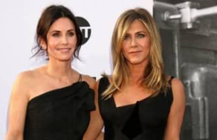 Jennifer Aniston nahm Kleidung von Friends mit nach Hause, um ｜ BANG Showbiz English zu behalten