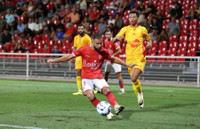 NÎMES OLYMPIQUE Gedrängelt und überwältigt, die Crocos immer noch geschlagen