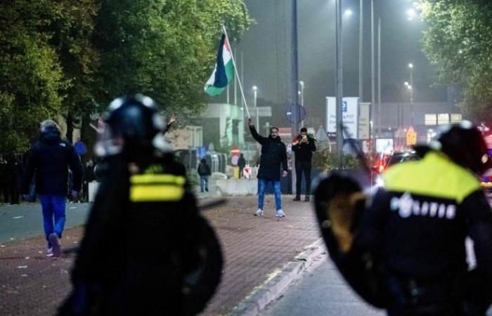 Gewalt, Verhaftungen, Rückführung israelischer Fans: Was nach einem Fußballspiel in Amsterdam geschah