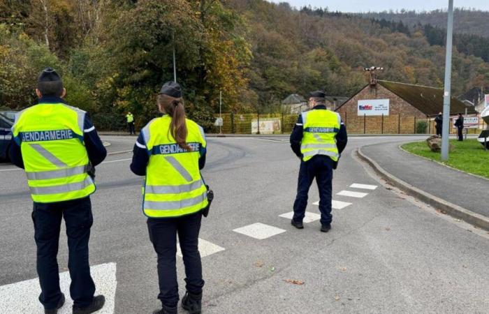 Warum gibt es an diesem Donnerstagnachmittag in den gesamten Ardennen so viele Gendarmeriekontrollen?