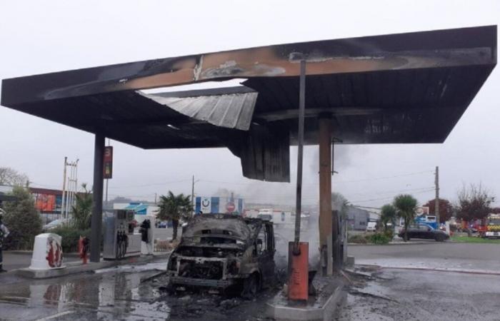 In Port-en-Bessin brennt ein Wohnmobil an einer Tankstelle