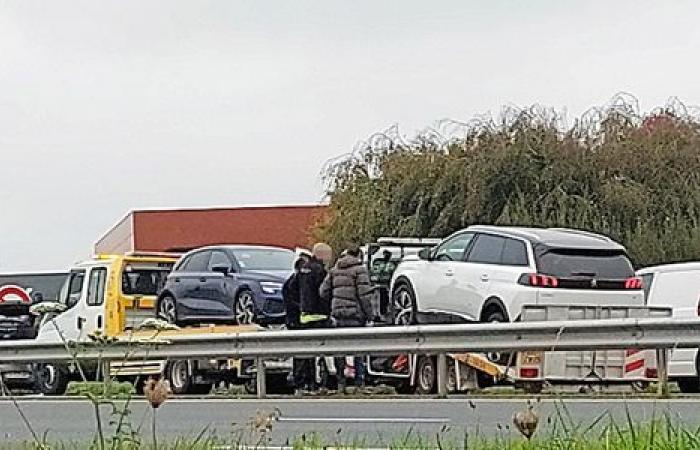 In Henvic schießt die Polizei auf zwei Autos, die eine Blockade an der Corde-Brücke erzwungen haben [Vidéo]