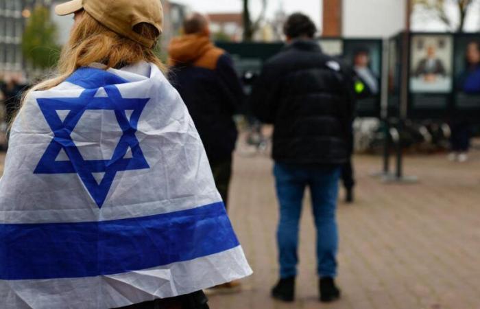 Der Bürgermeister prangert eine „Explosion des Antisemitismus“ gegen israelische Fans am Rande des Fußballspiels an