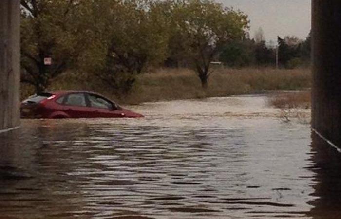 Gewitter in den Pyrénées-Orientales: 3 Personen stecken in ihrem Auto fest