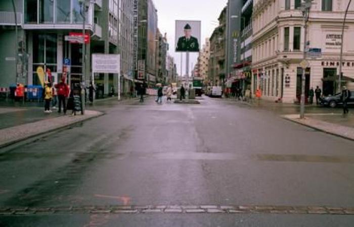 Auf den Spuren der Fragmente der Berliner Mauer, 35 Jahre nach ihrer Eröffnung