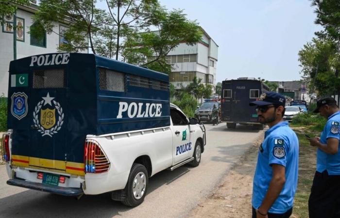 Belutschische Separatisten töten 26 Menschen am pakistanischen Bahnhof