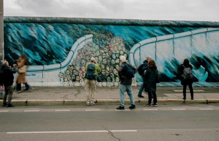 Auf den Spuren der Fragmente der Berliner Mauer, 35 Jahre nach ihrer Eröffnung