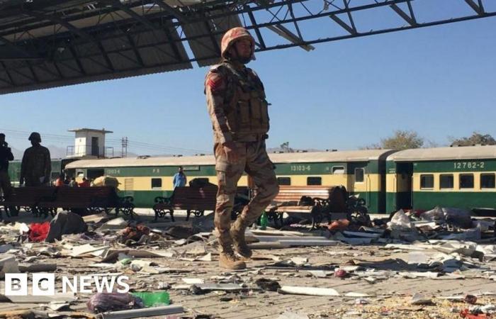 Mindestens 25 Tote bei Explosion im Bahnhof Quetta