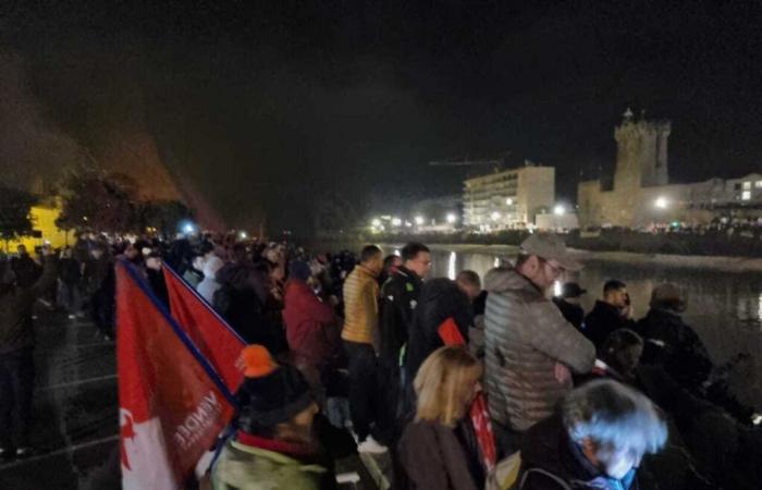 Es strömten schon viele Leute zur Kapitänsparade