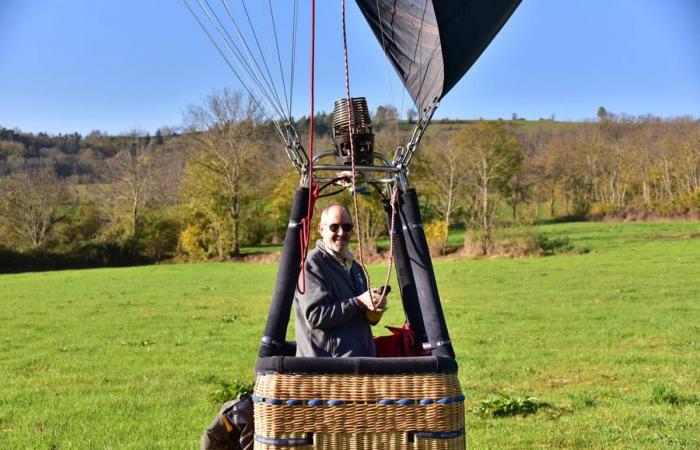 Heißluftballons starteten über der Haute-Loire