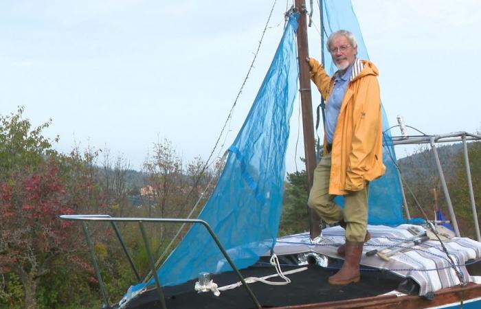 Vendée Globe 2024. Mit Virtual Regatta erlebt er das Rennen von seinem Boot in seinem Garten aus