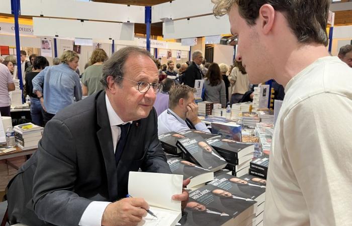 „Ein Präsident, der zuhört, ist vielleicht das, was der Politik derzeit sehr fehlt“, so François Hollande