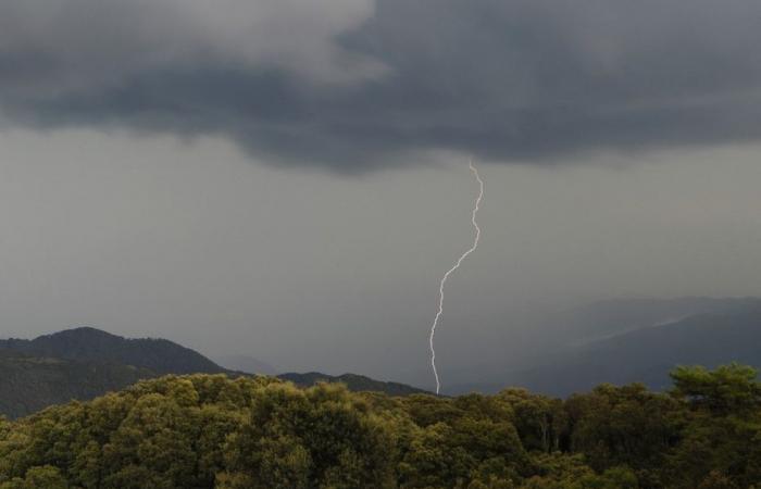 Für Korsika gilt an diesem Wochenende die gelbe „Sturmwarnung“, für Haute-Corse die orangefarbene „Regen-Überschwemmungs-Warnung“.