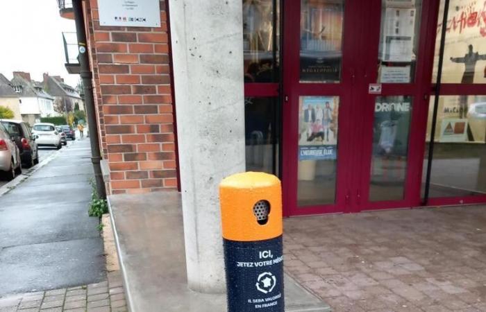 Diese Stadt in Calvados stellt Aschenbecher auf, um auf den Boden geworfene Zigarettenkippen zu bekämpfen