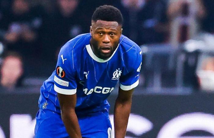 Mbemba muss laut Charbonnier wieder eingesetzt werden!